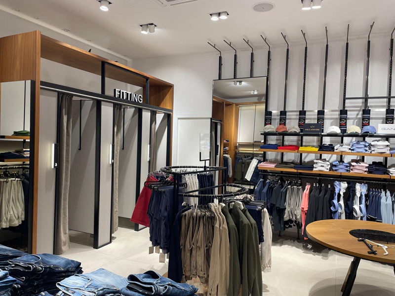 abbigliamento uomo donna oristano Oristano